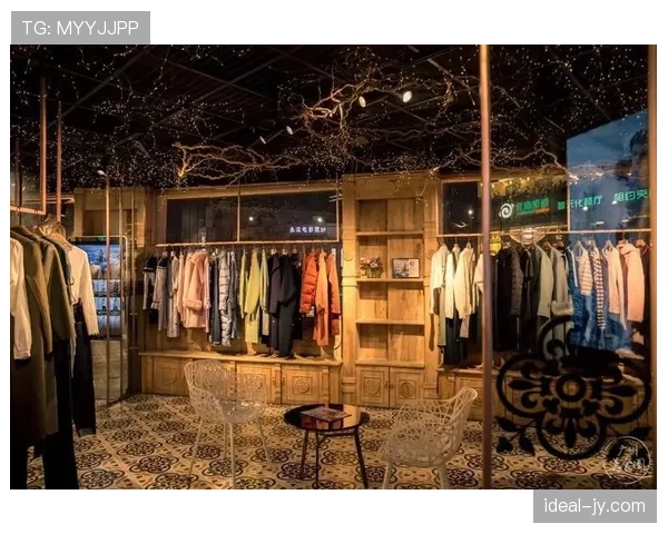 常园在家换造型像演电影，衣帽间大到能开个迷你商场，真是活在另一个世界